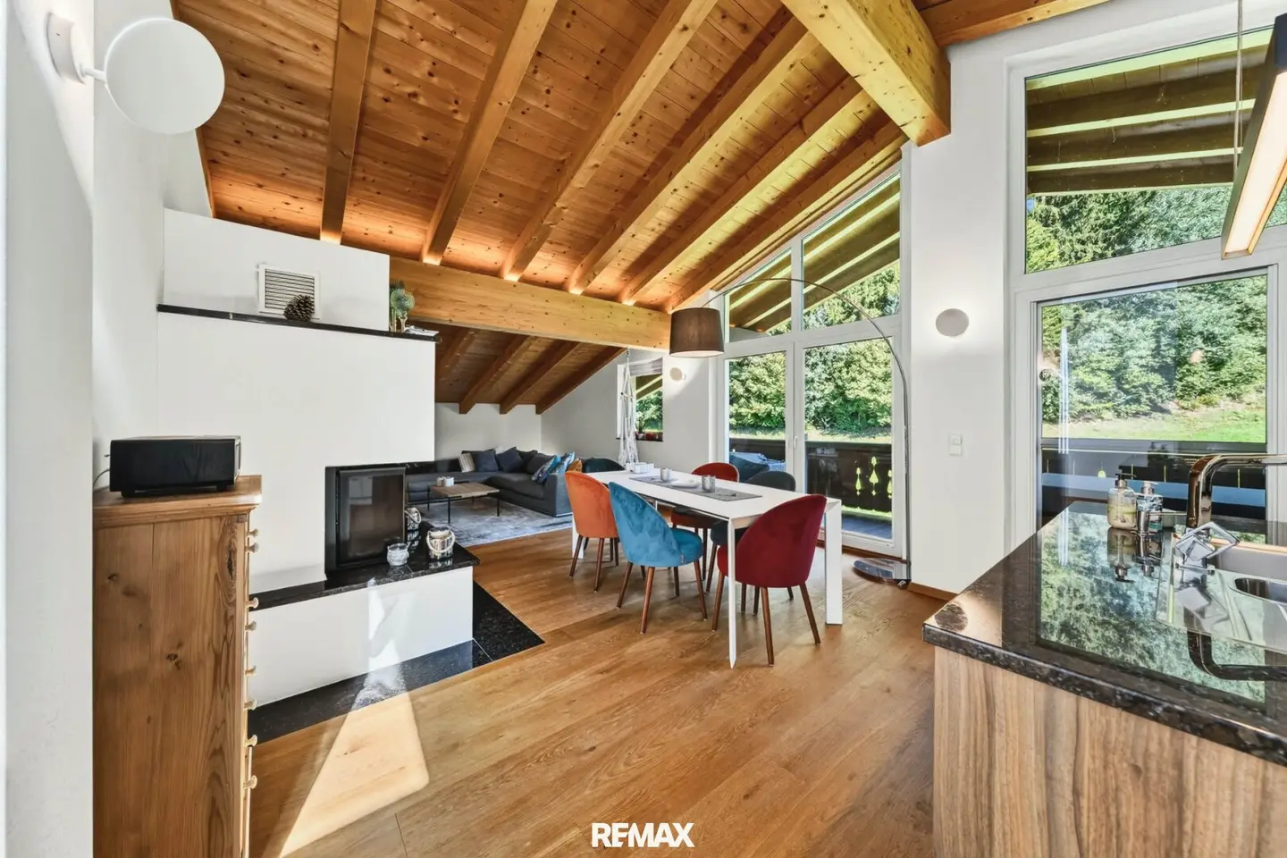 4-room attic apartment with Kaiser view