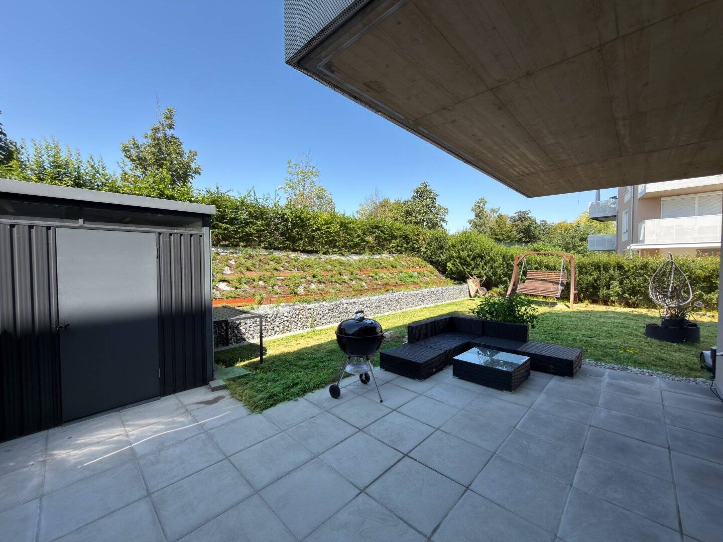 Traumhafte 2-Zimmer-Gartenwohnung mit ca. 159 m² Eigengarten