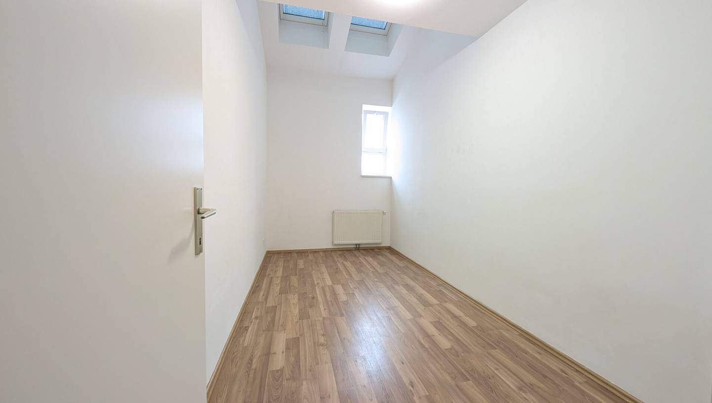 Nice 3-room apartment in the commuter belt of Vienna - 35 public transport minutes to Vienna center