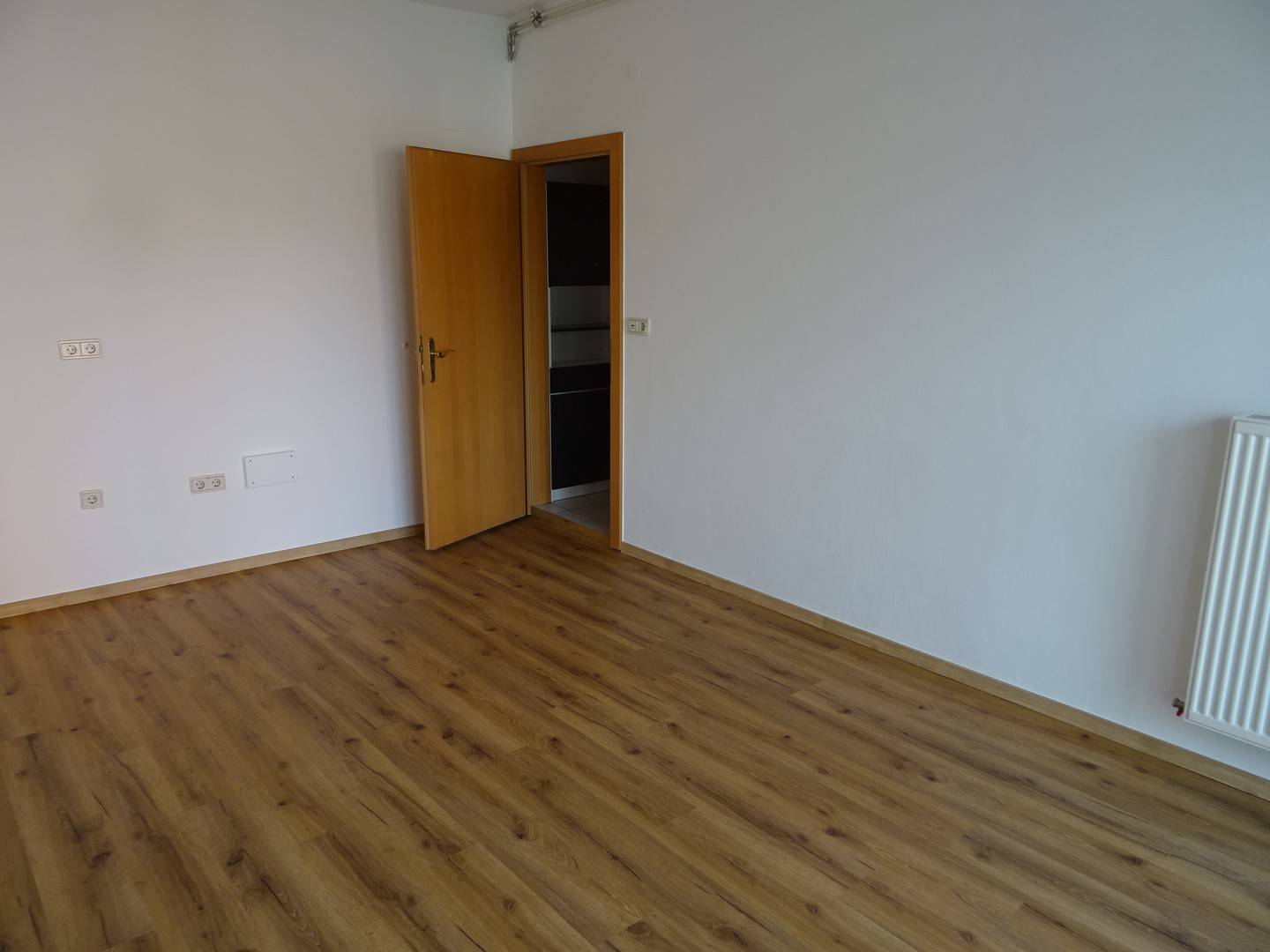Ruhige hofseitige Wohnung mit Loggia und Lift