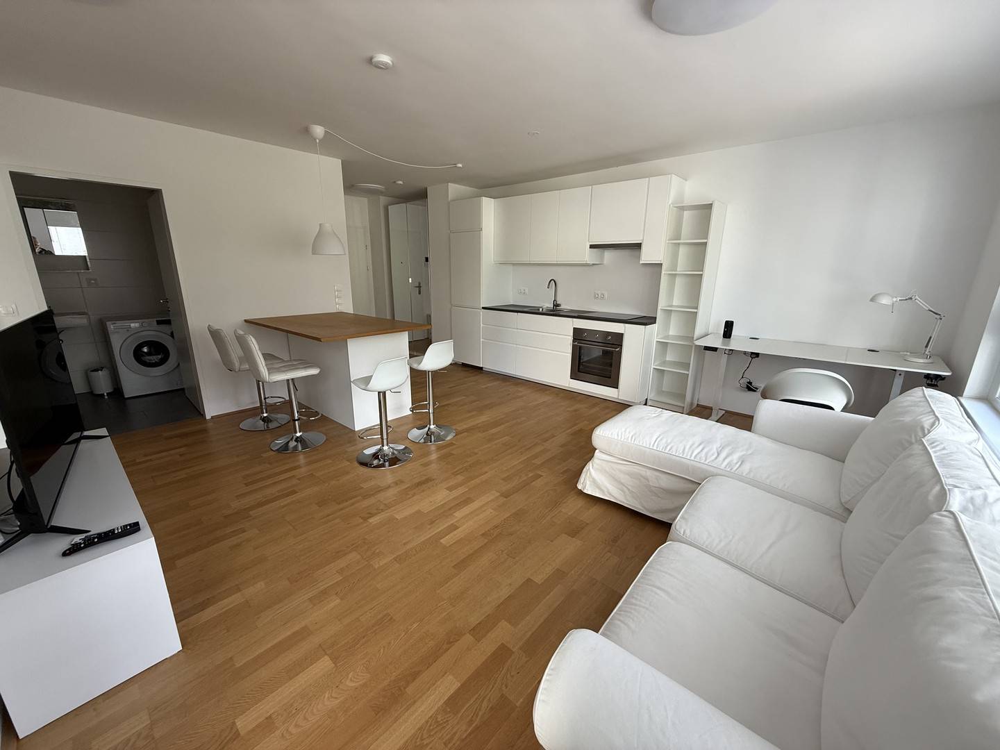 Wohnung mit Deckenkühlung in U3 Nähe