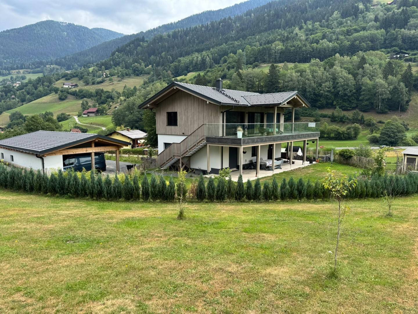 New family apartment with panoramic Brennsee view
