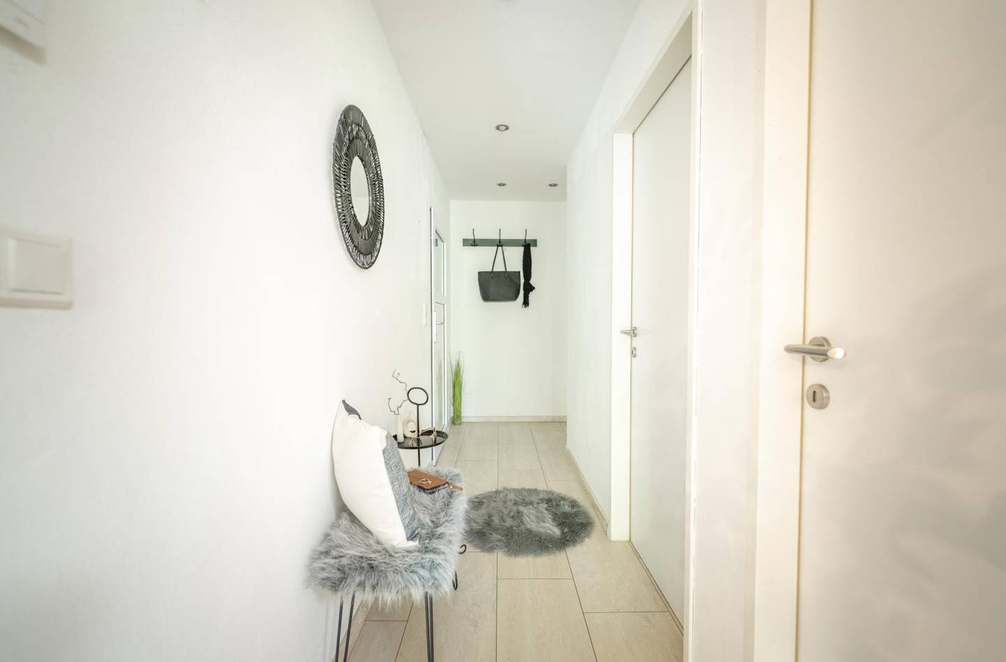Wohnung mit großer Terrasse und Stazenbachblick