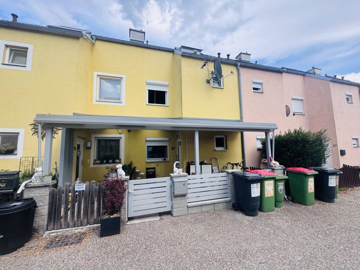 Well-kept terraced house with 4 rooms, garden, terrace and parking space, ideal for families