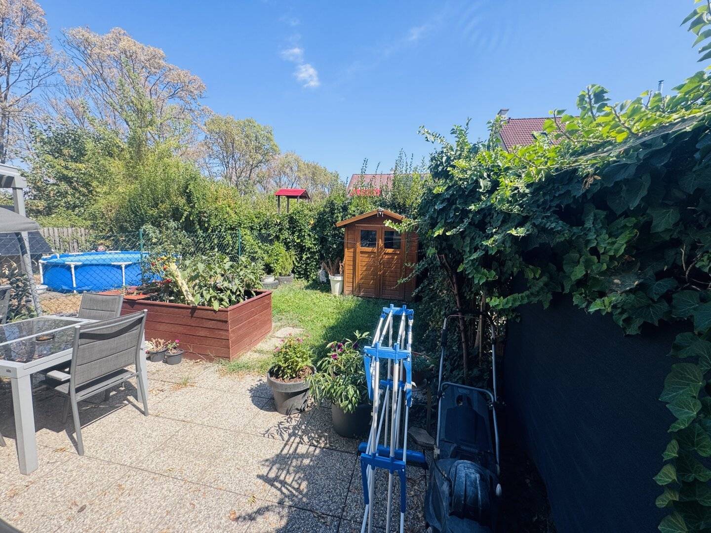 Well-kept terraced house with 4 rooms, garden, terrace and parking space, ideal for families