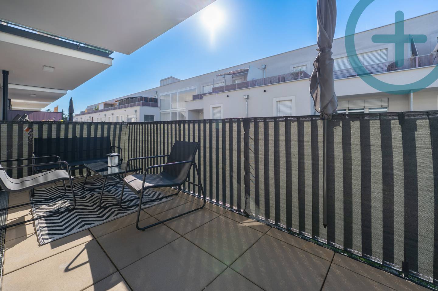 Investment apartment with large balcony and lift