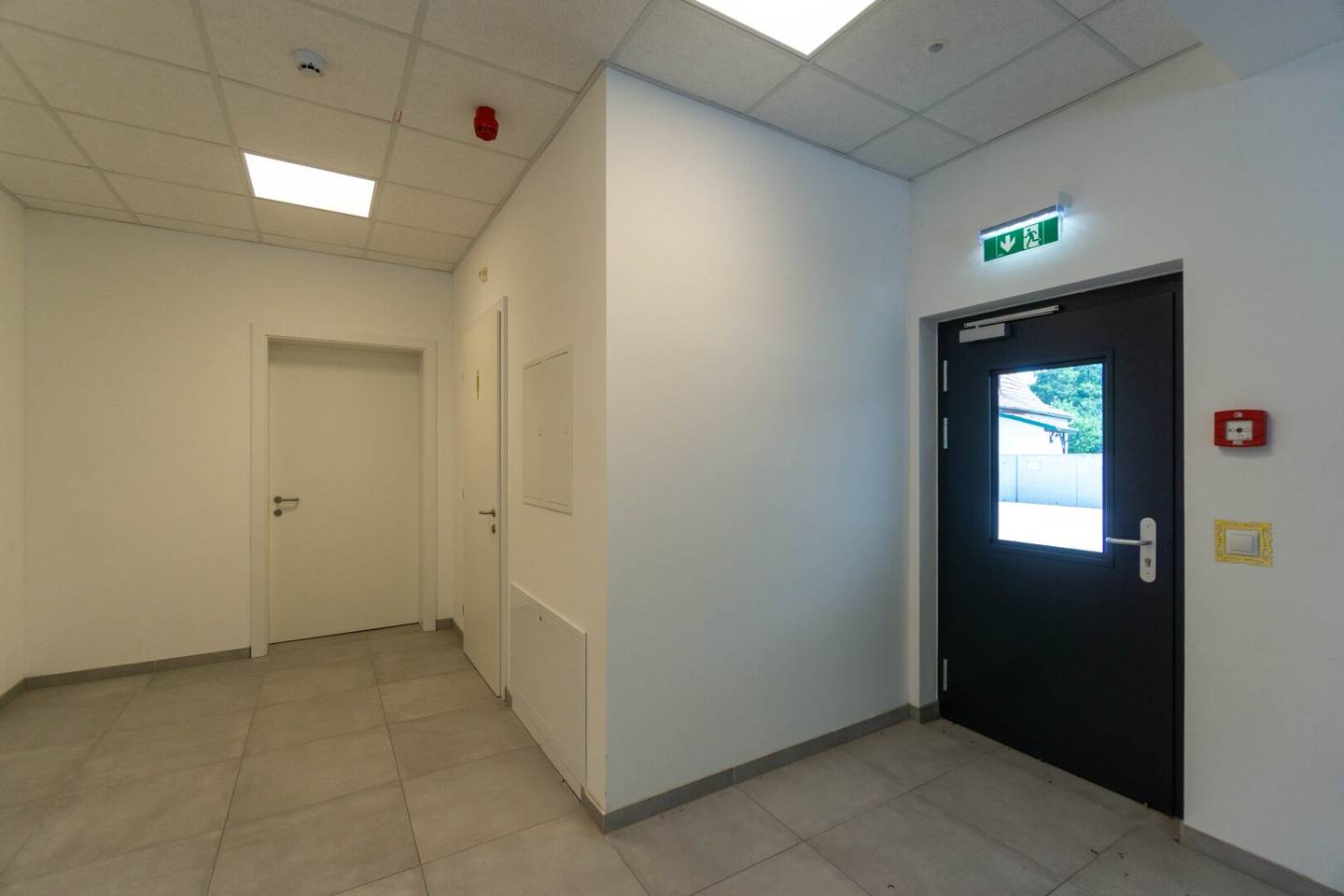 Commercial premises / Practice with terrace in Pressbaum