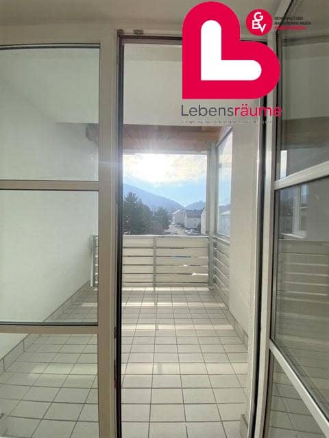 Sonnige 3 Zimmer Wohnung mit Loggia