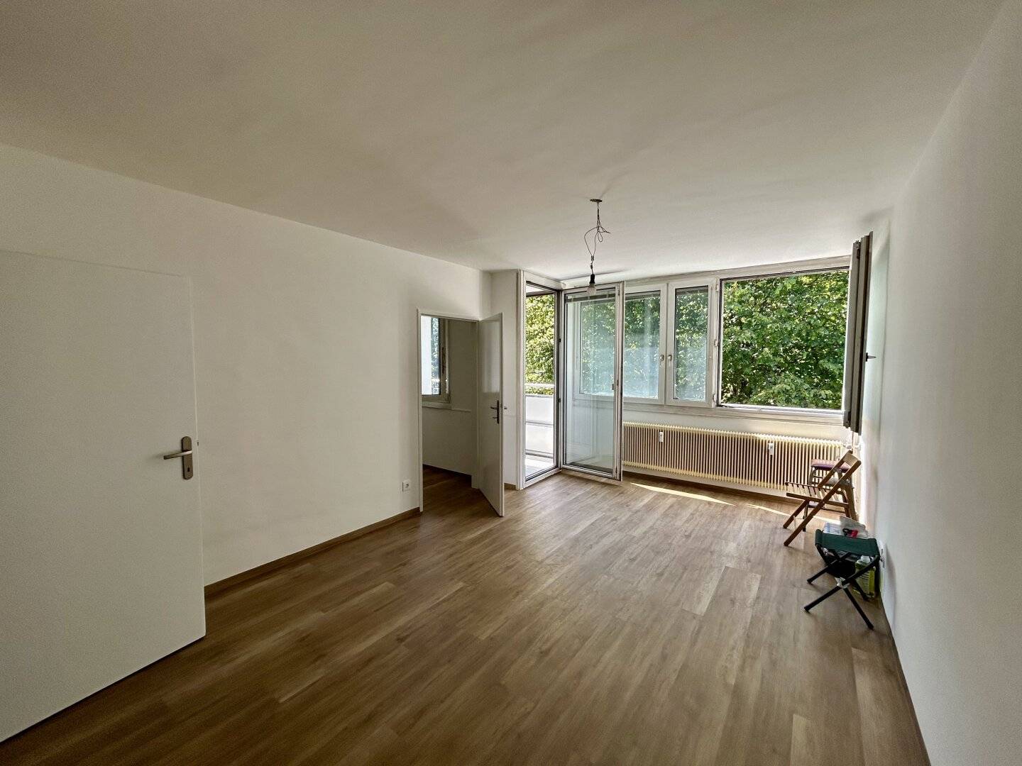 Helle, frisch renovierte 2-Zimmer-Wohnung mit Loggia, zentrumsnah in Parsch