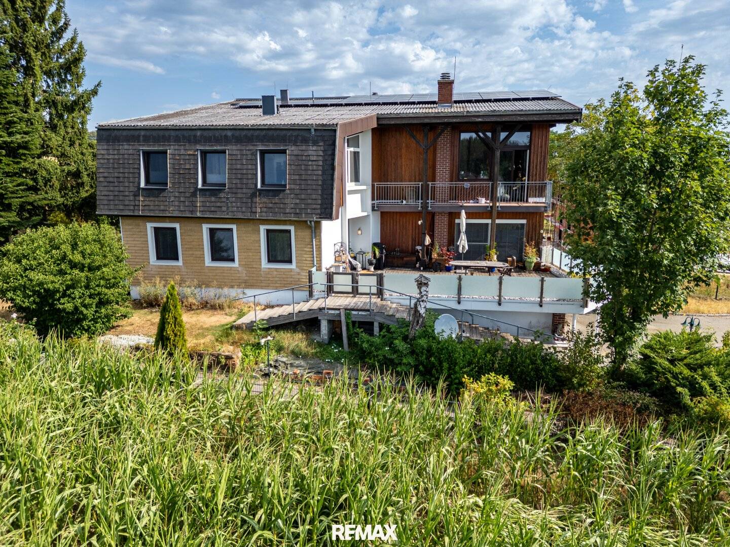 Exklusives Anwesen mit Villa und großzügigem Grundstück in Wolfsegg am Hausruck