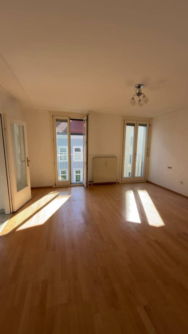 Charmante 2-Zimmer Wohnung mit Balkon &amp; Garage im 10. Bezirk