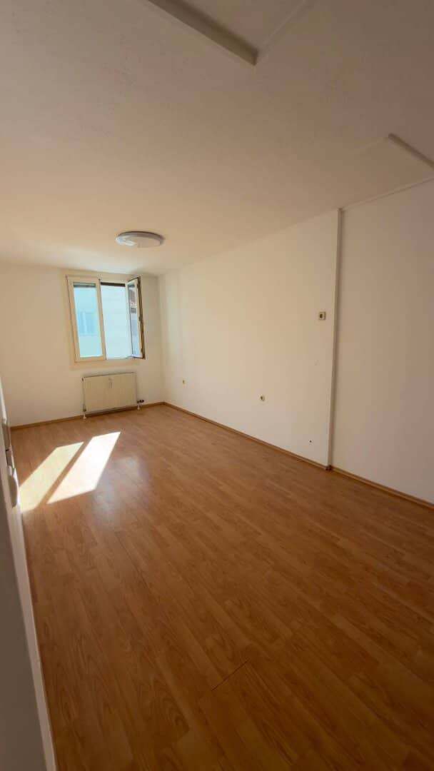 Charmante 2-Zimmer Wohnung mit Balkon &amp; Garage im 10. Bezirk