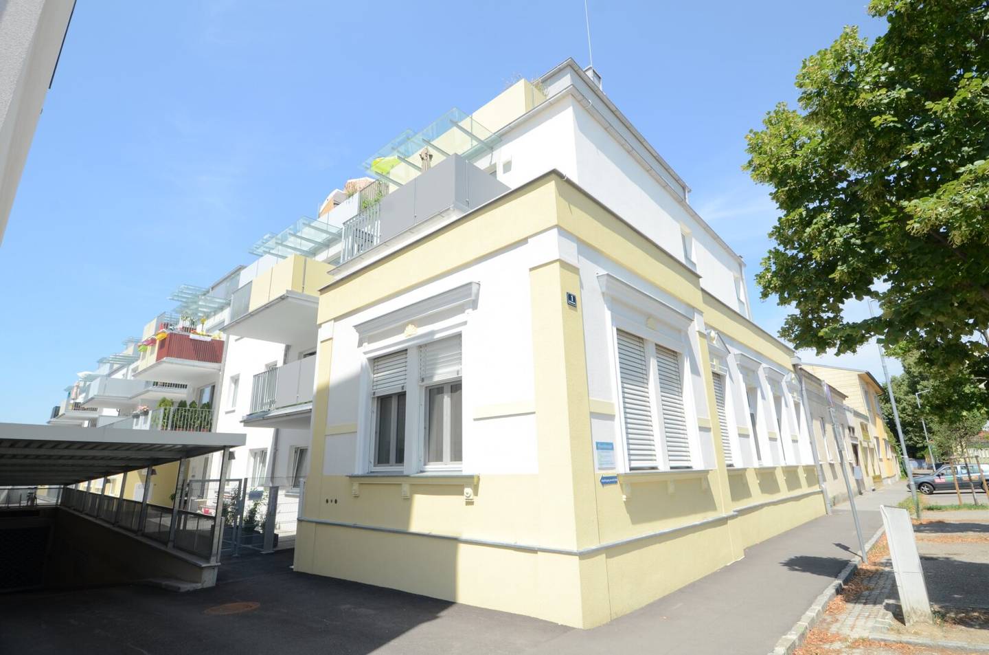 Assisted living in Deutsch Wagram, modern 2 room apartment with balcony
