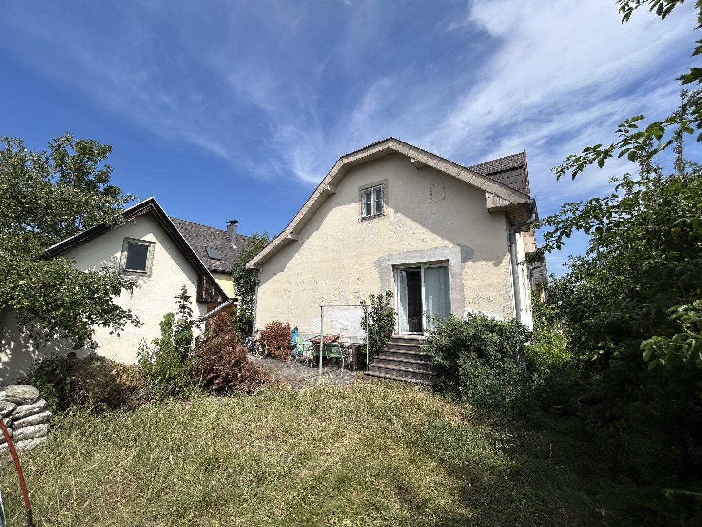 Residential house with 500m² plot in the Waldsiedlung in the Spratzern district