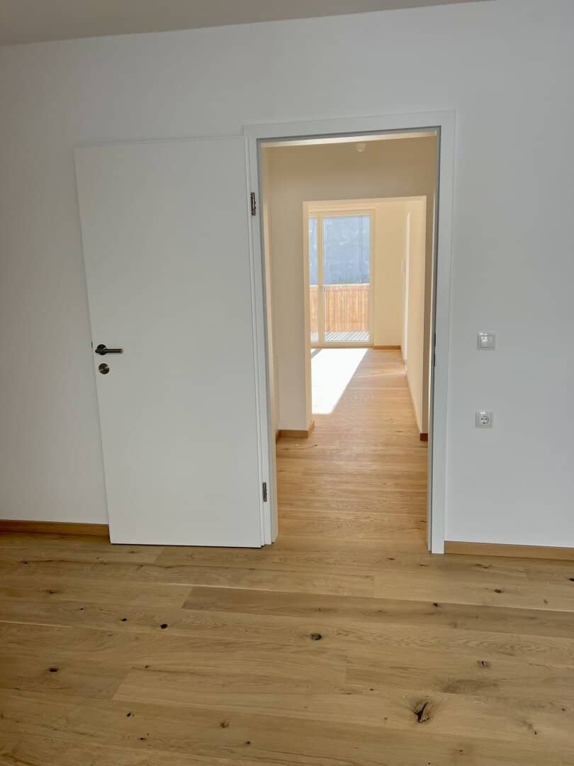 Sonnige 2-Zimmer-Wohnung mit Freifläche – Ihr neues Zuhause im Ortszentrum