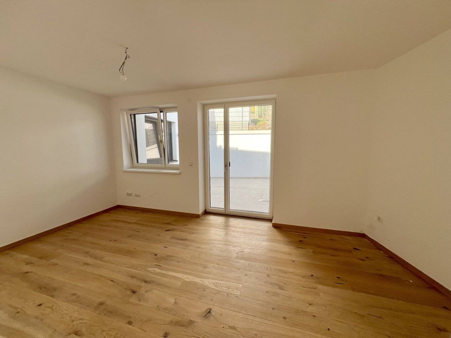 Sonnige 2-Zimmer-Wohnung mit Freifläche – Ihr neues Zuhause im Ortszentrum