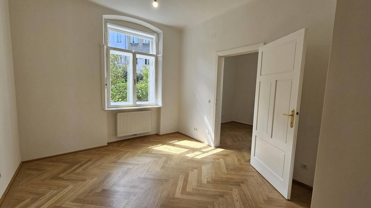 Gersthof/Pötzleinsdorf – neu sanierte, unbefristete Altbau-Kleinwohnung mit Grünblick &amp; Gartenidylle!
