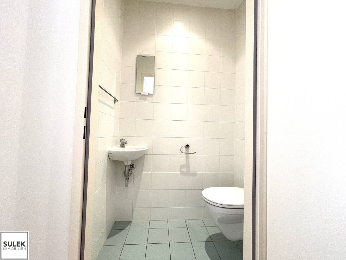 ruhige 2-Zimmer Neubauwohnung mit Terrasse in beliebter Lage // Kaiserstraße 68 // ab Mitte Oktober