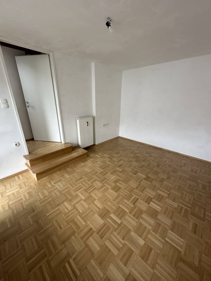 Helle 2-Zimmerwohnung mit Galerie in zentraler Lage
