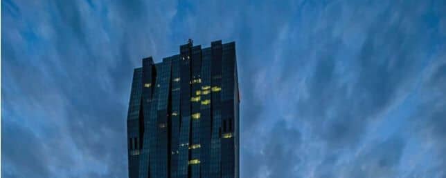 Wohnung im DC Tower mit unverbaubarem Donauparkblick