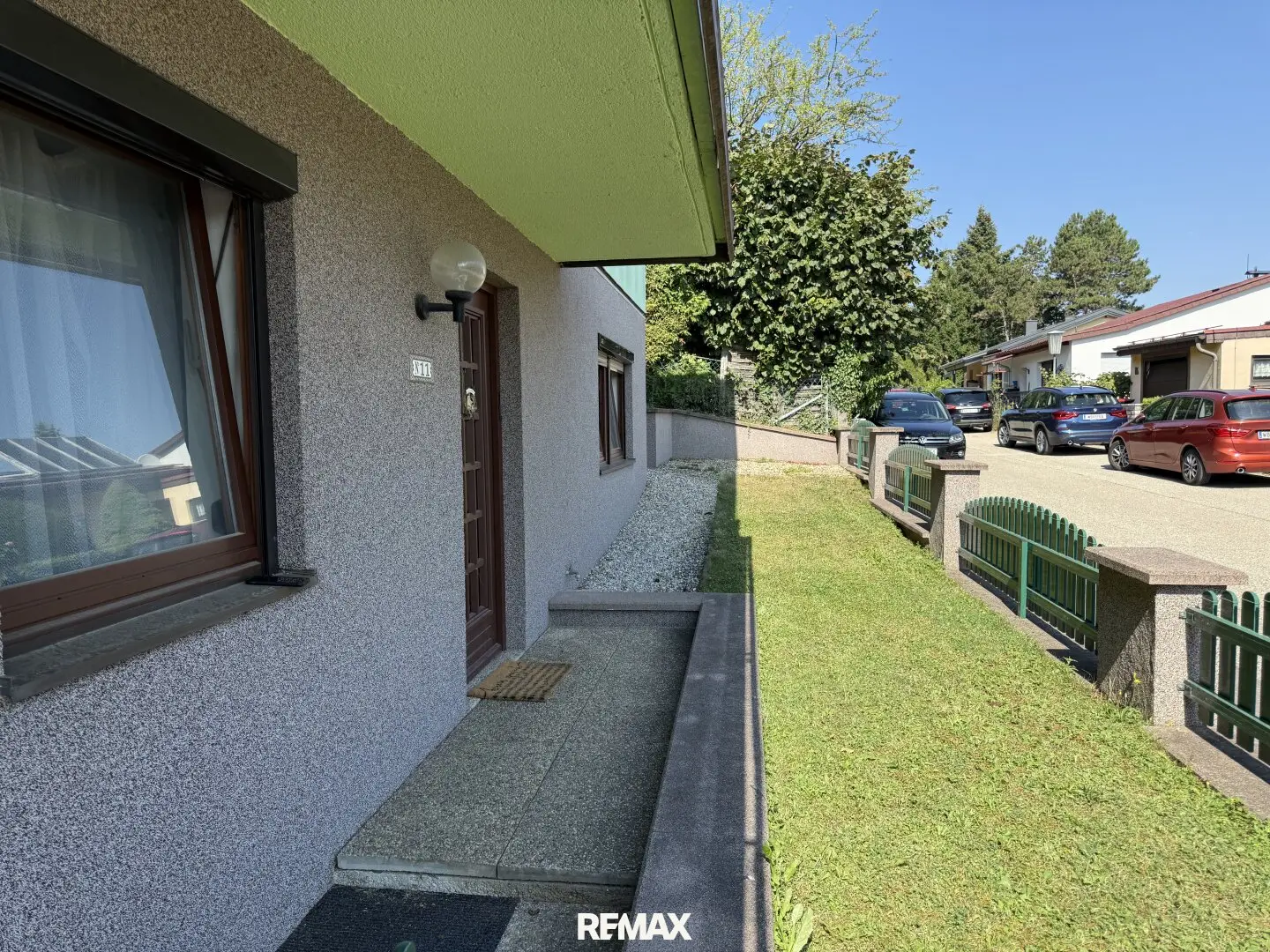 Sunny side! Single family house in Wöllersdorf with garden, garage, terrace and space for the whole family