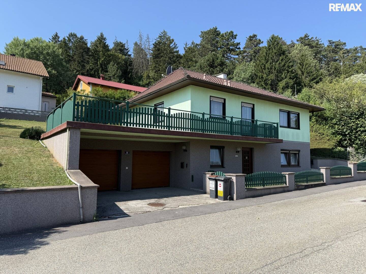 Sonnenseite! Einfamilienhaus in Wöllersdorf mit Garten, Garage, Terrasse und Platz für die ganze Familie!