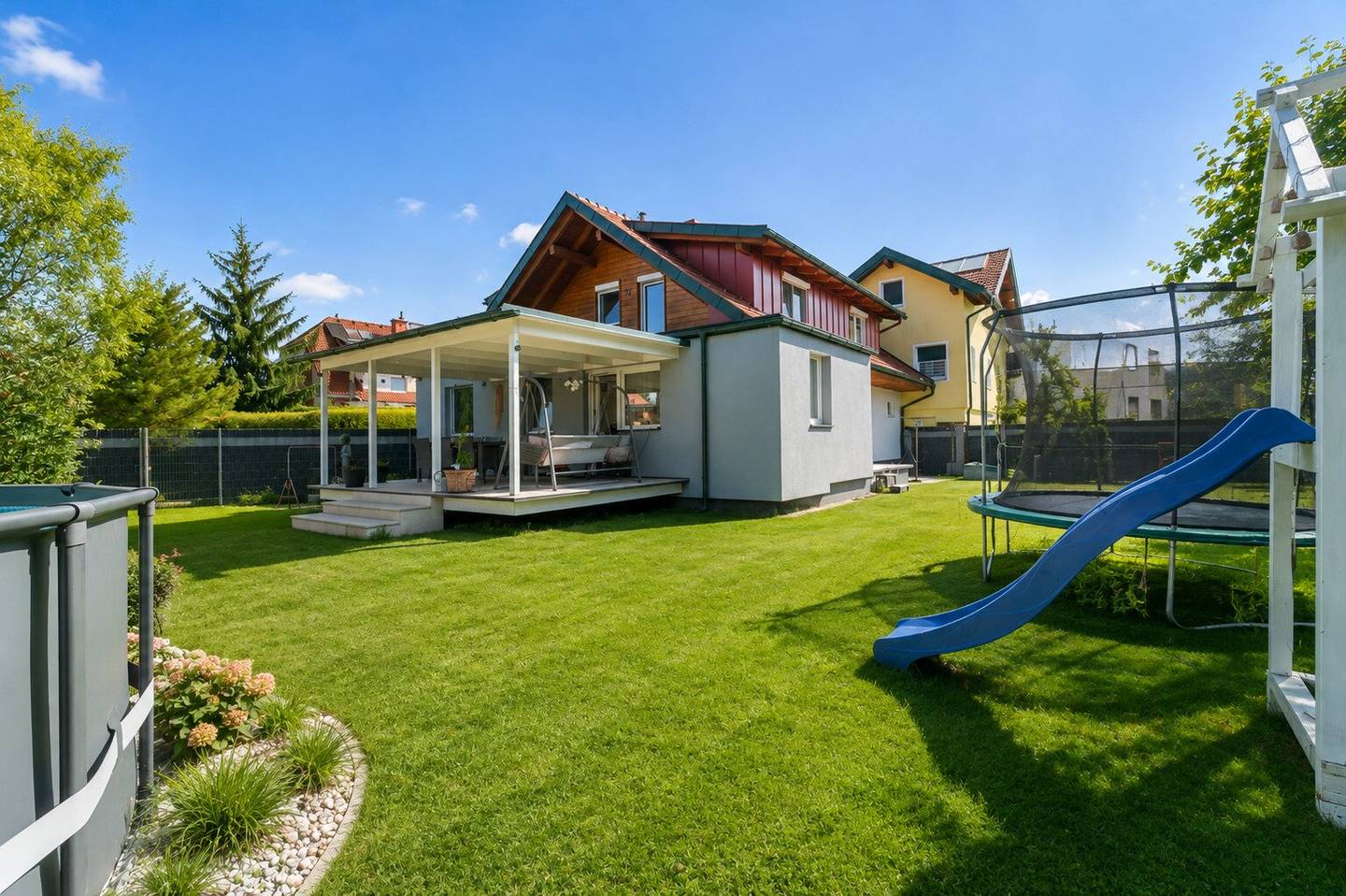 Zwei Wohneinheiten – ein Zuhause mit vielen Möglichkeiten | Zweifamilienhaus mit großem Garten in Wolfsberg