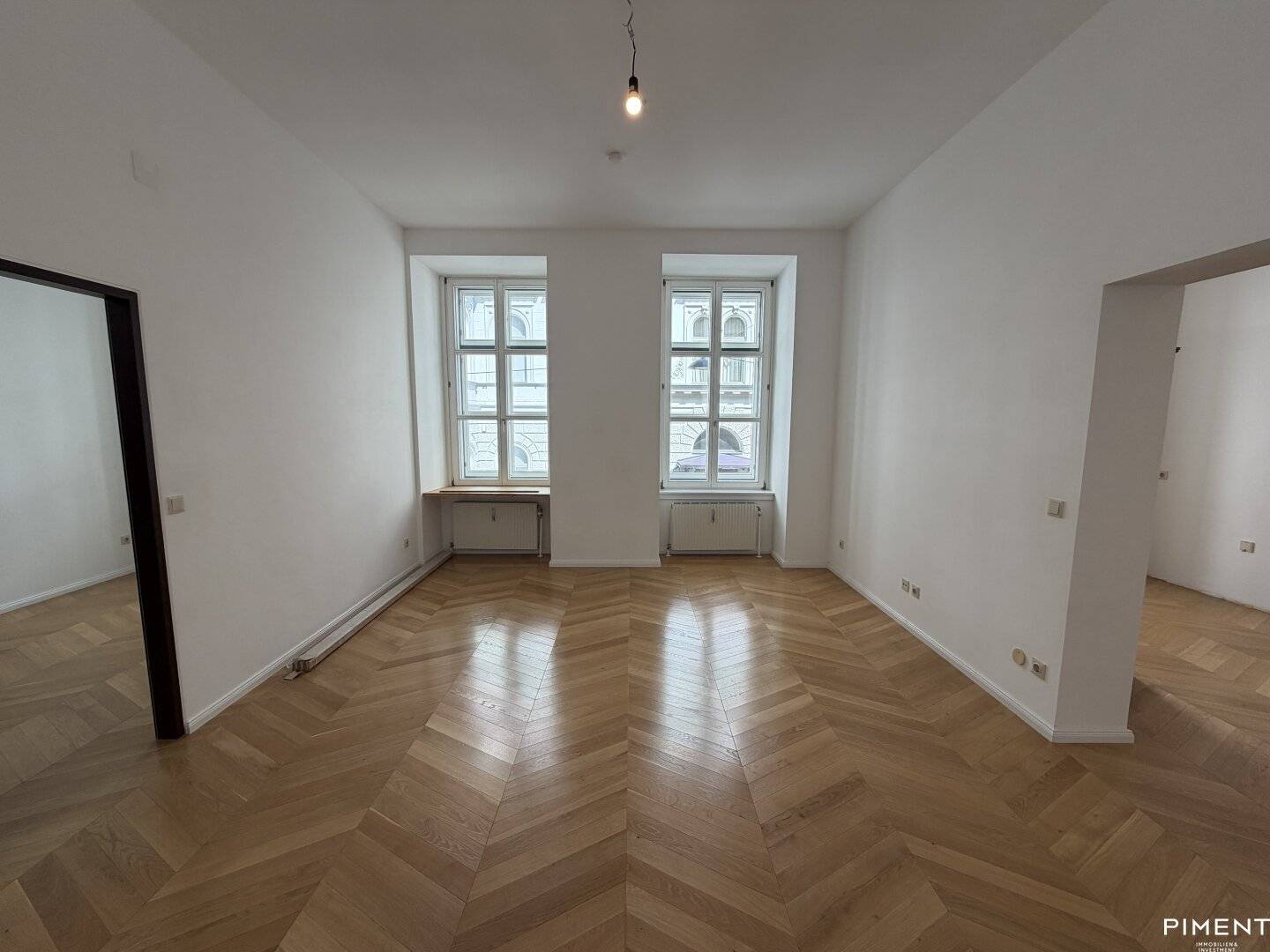 GROSSZÜGIGE 2-ZIMMER ALTBAU-WOHNUNG - IM 8. BEZIRK!