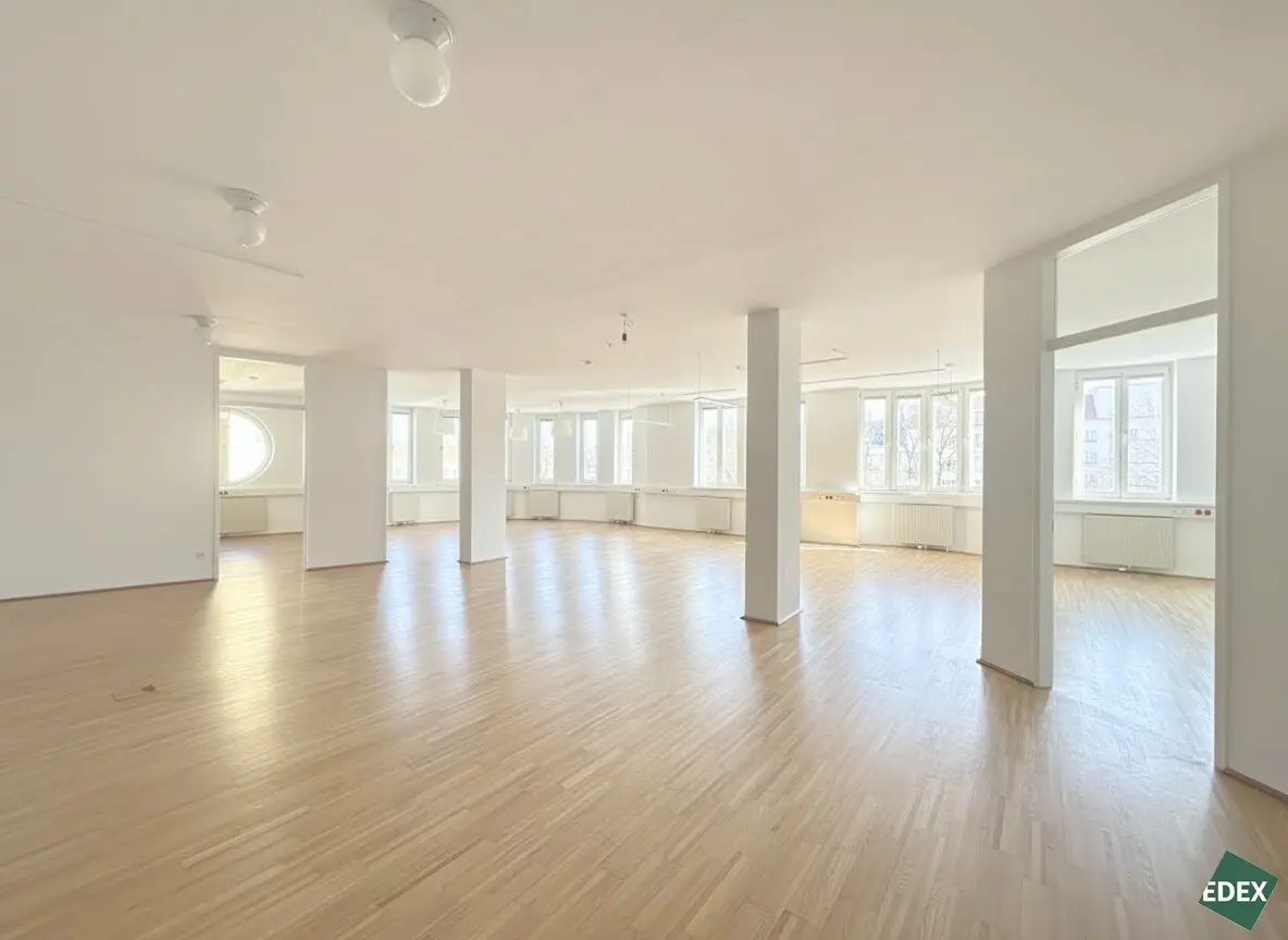 Hochwertige Büro- oder Ordinationsfläche in ausgezeichneter Lage nahe dem Aumannplatz