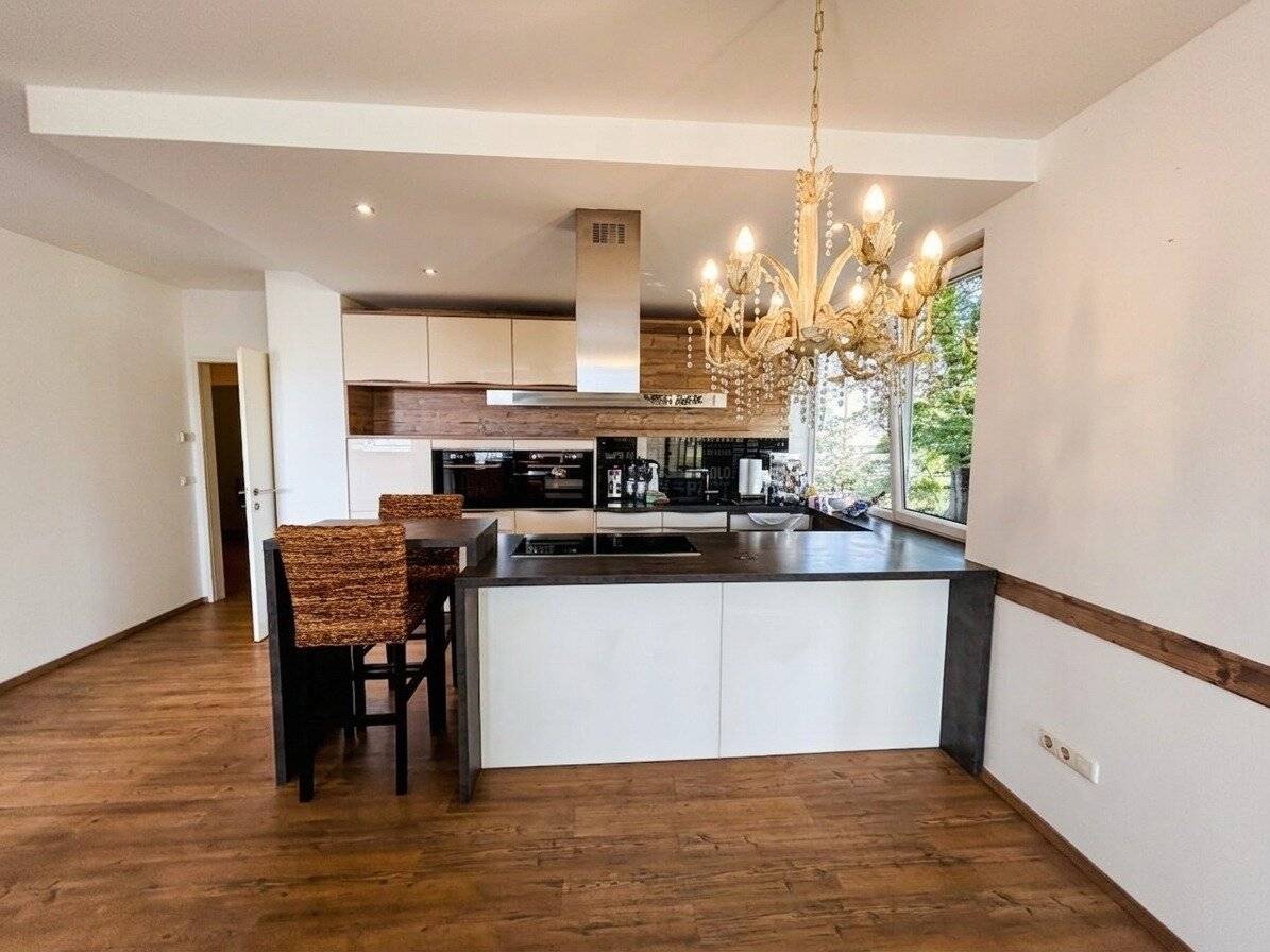 Helle Wohnung in toller Linzer Lage mit Balkon &amp; Tiefgaragenplatz