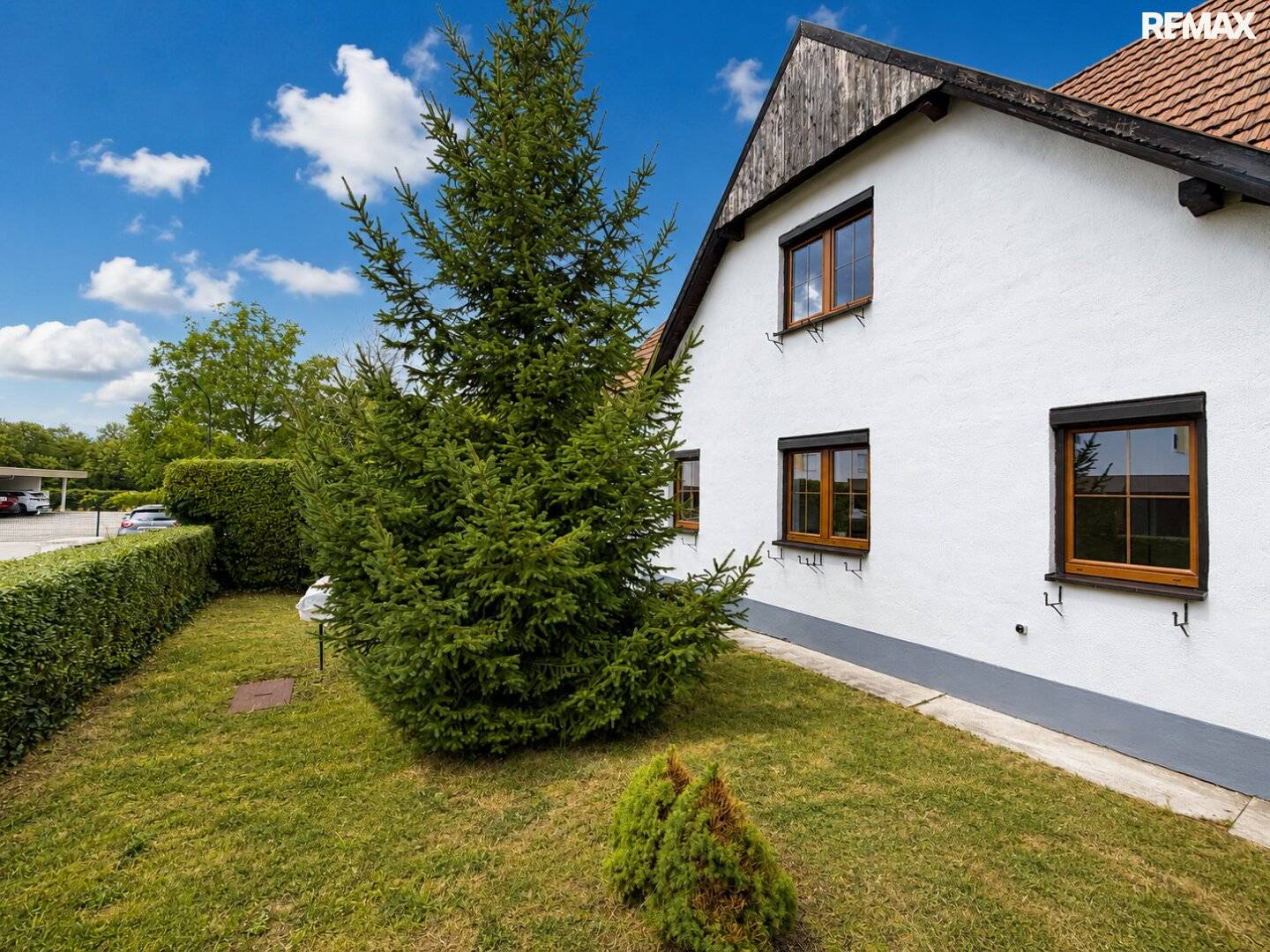 Charming single-family house in Felixdorf, 3 rooms, garden, garage