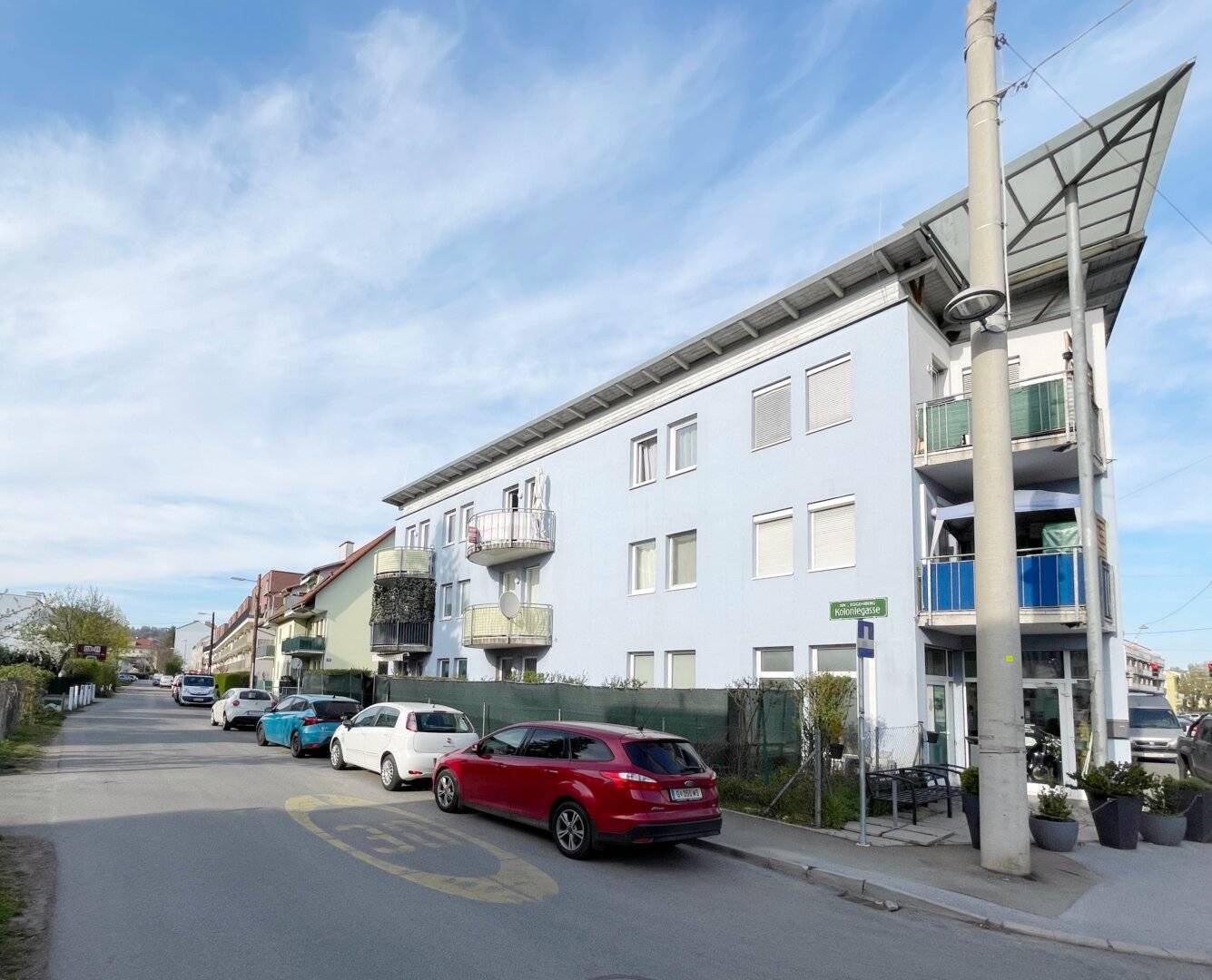 Vermietete 3-Zimmerwohnung mit Balkon zu verkaufen