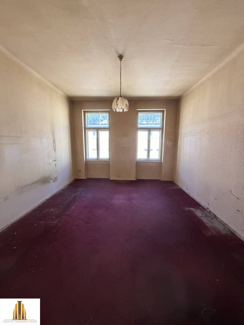 Prime location! Bright studio in need of renovation on the 3rd floor