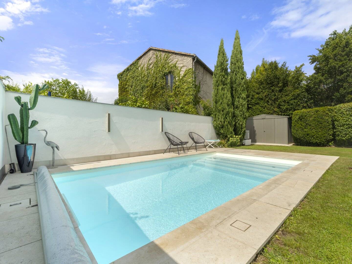 Exklusive Stadtresidenz im 22. Bezirk – Architektur, Privatsphäre &amp; Pool auf höchstem Niveau