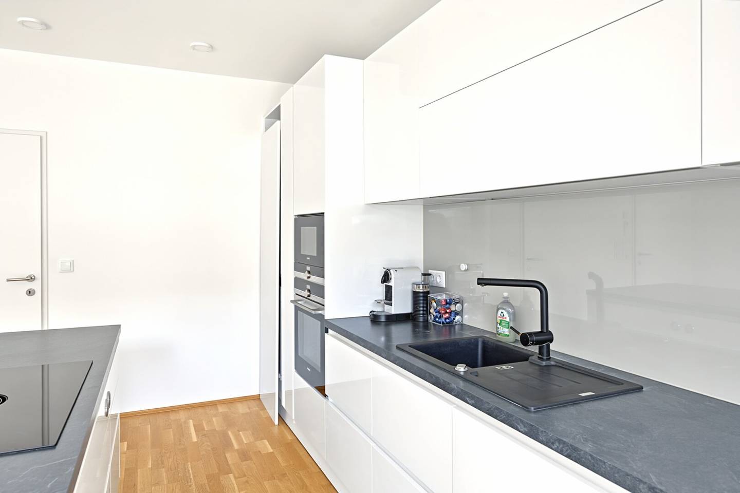 Garden apartment with spacious terrace and green view in Seiersberg
