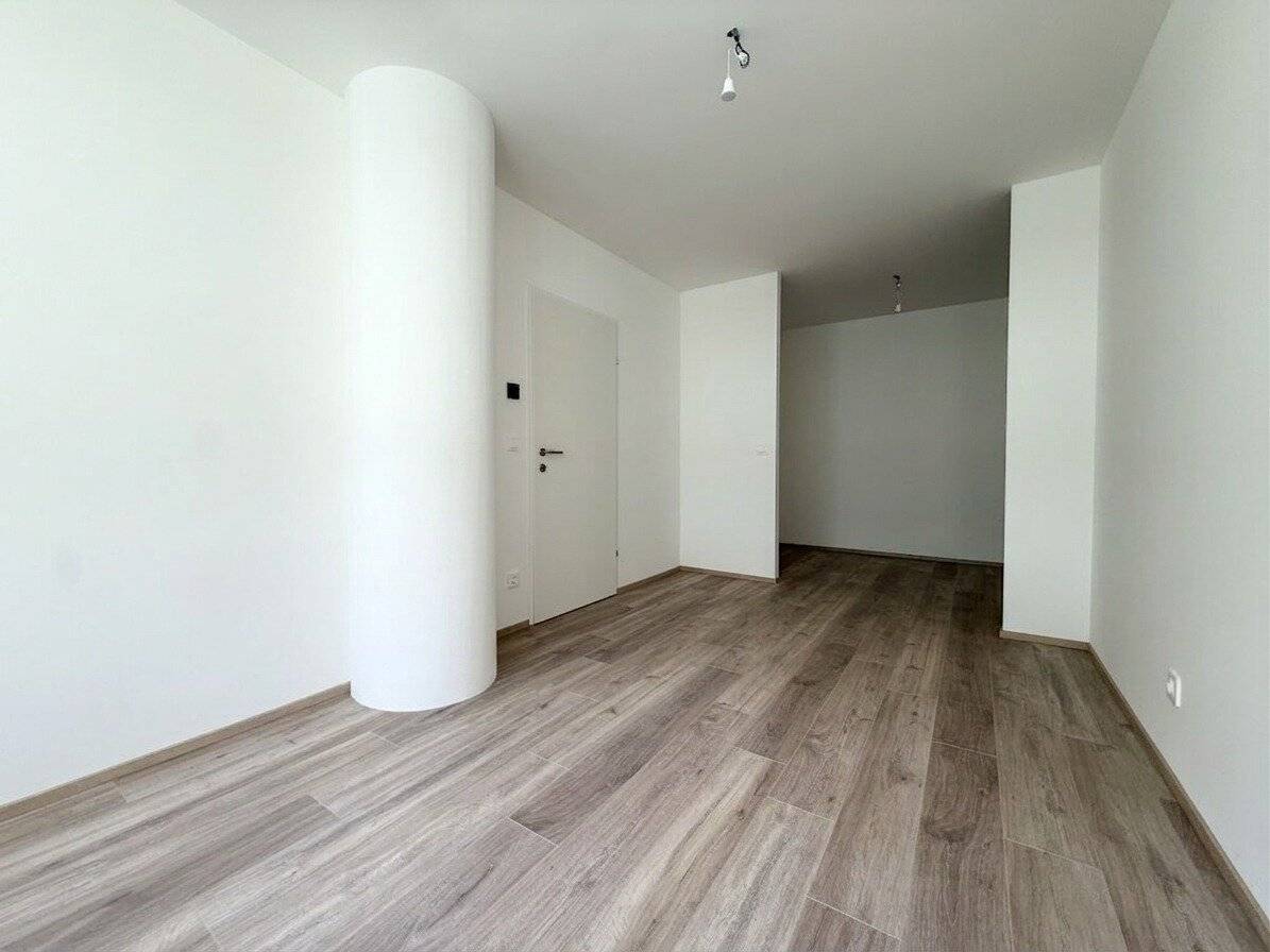 Ideal floor plan for shared flat: First occupancy in cooled 3-room apartment 50m next to U4/U6 Längenfeldgasse