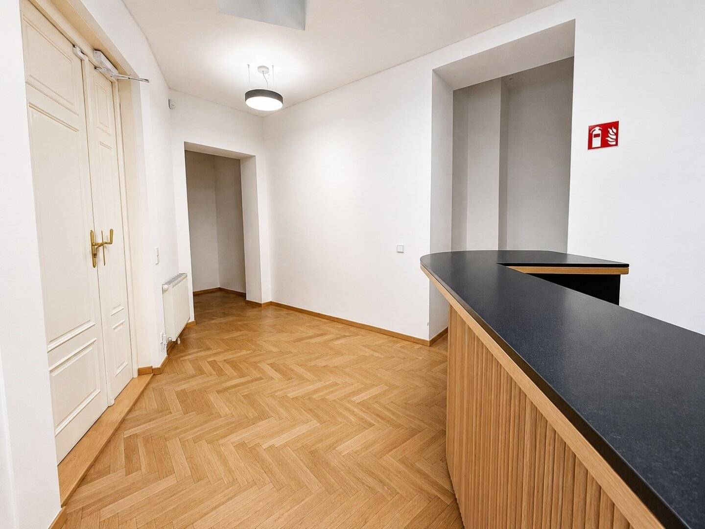 Representative old building office space | Maderstraße 1, 1040 Vienna