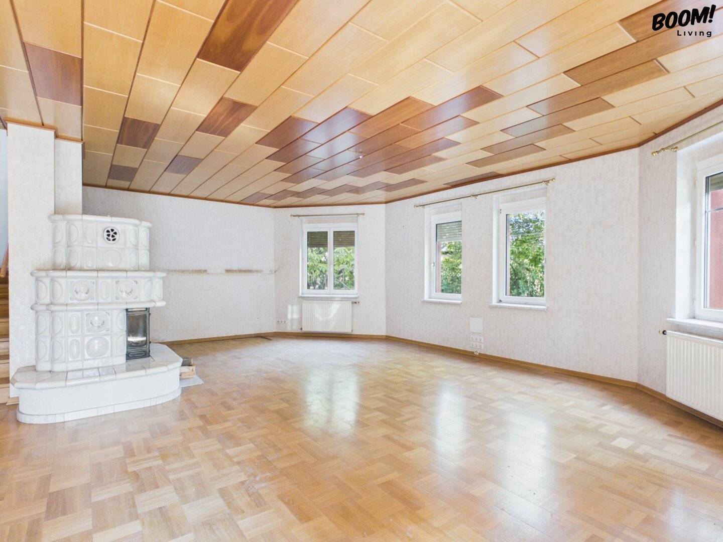 Villa with around 1,000 m² plot in Leopoldsdorf near Vienna