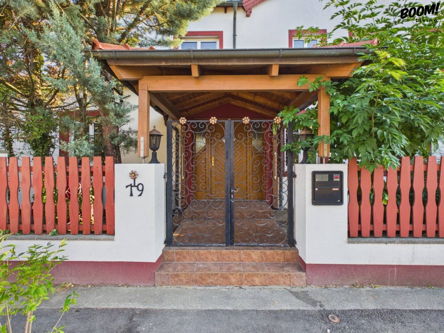 Spacious villa on almost 1,000 m² – a rare opportunity in Leopoldsdorf