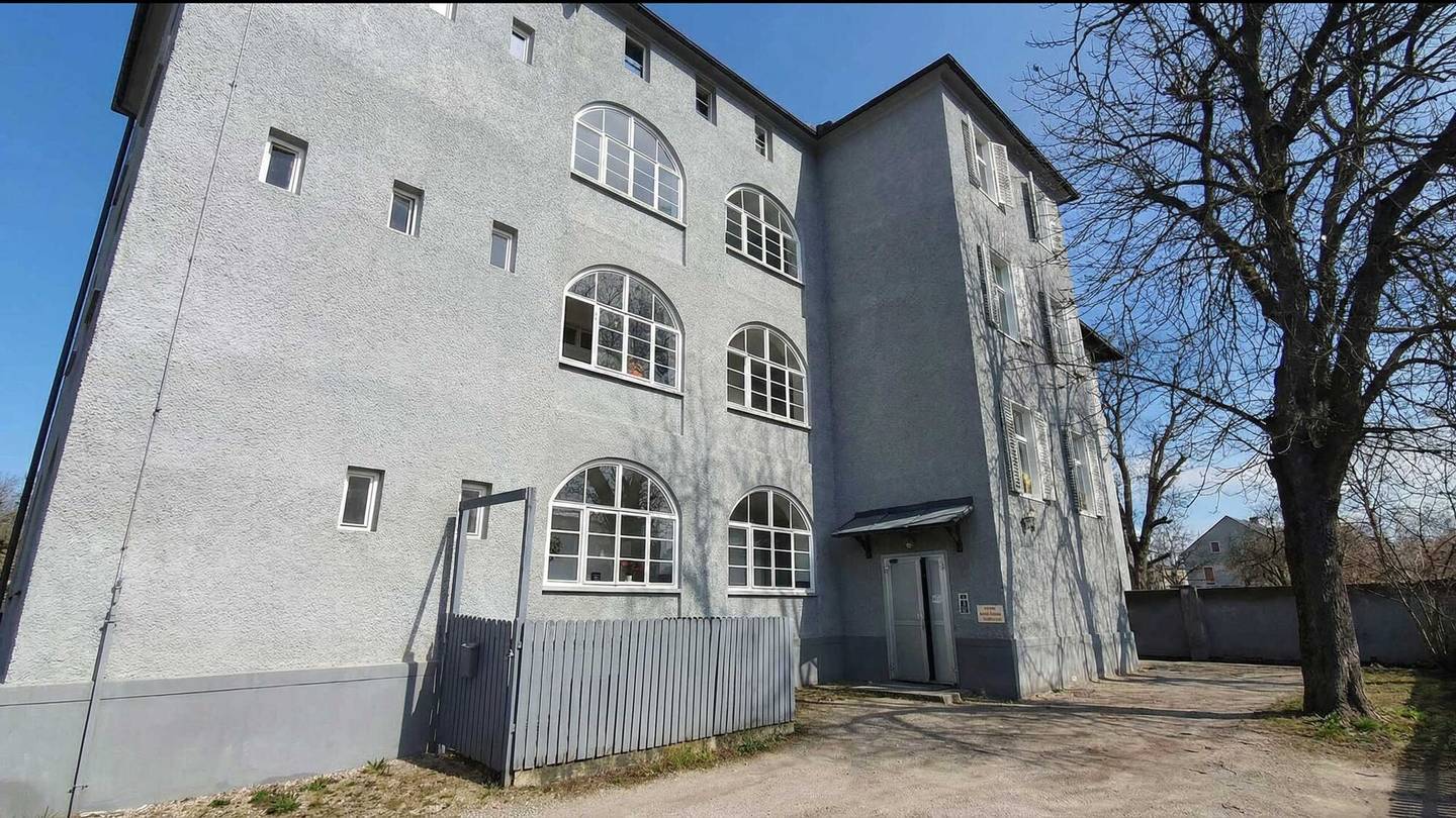 Witterungsgeschützter Stellplatz in Tiefgarage Wohnung