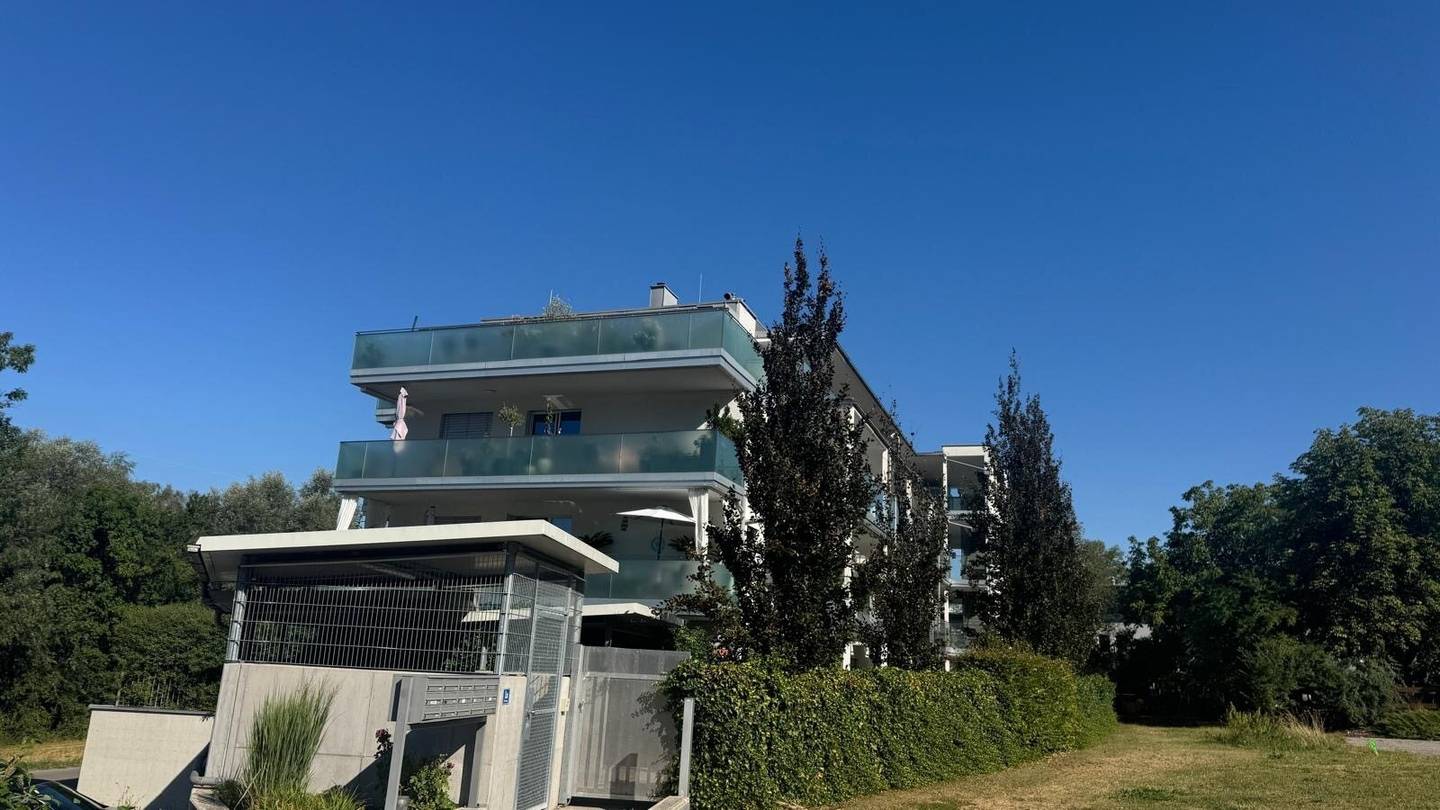 Modern living near the lake – stylish 3-room apartment with 2 balconies in Plesching