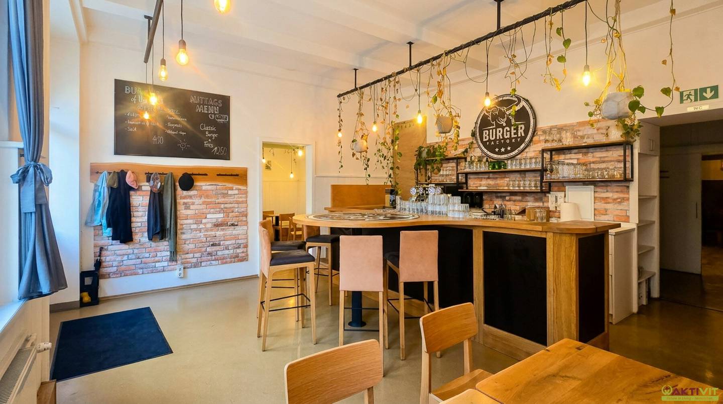 Gastronomiestandort in zentraler Grazer Lage mit Gastgarten und Kellerflächen.