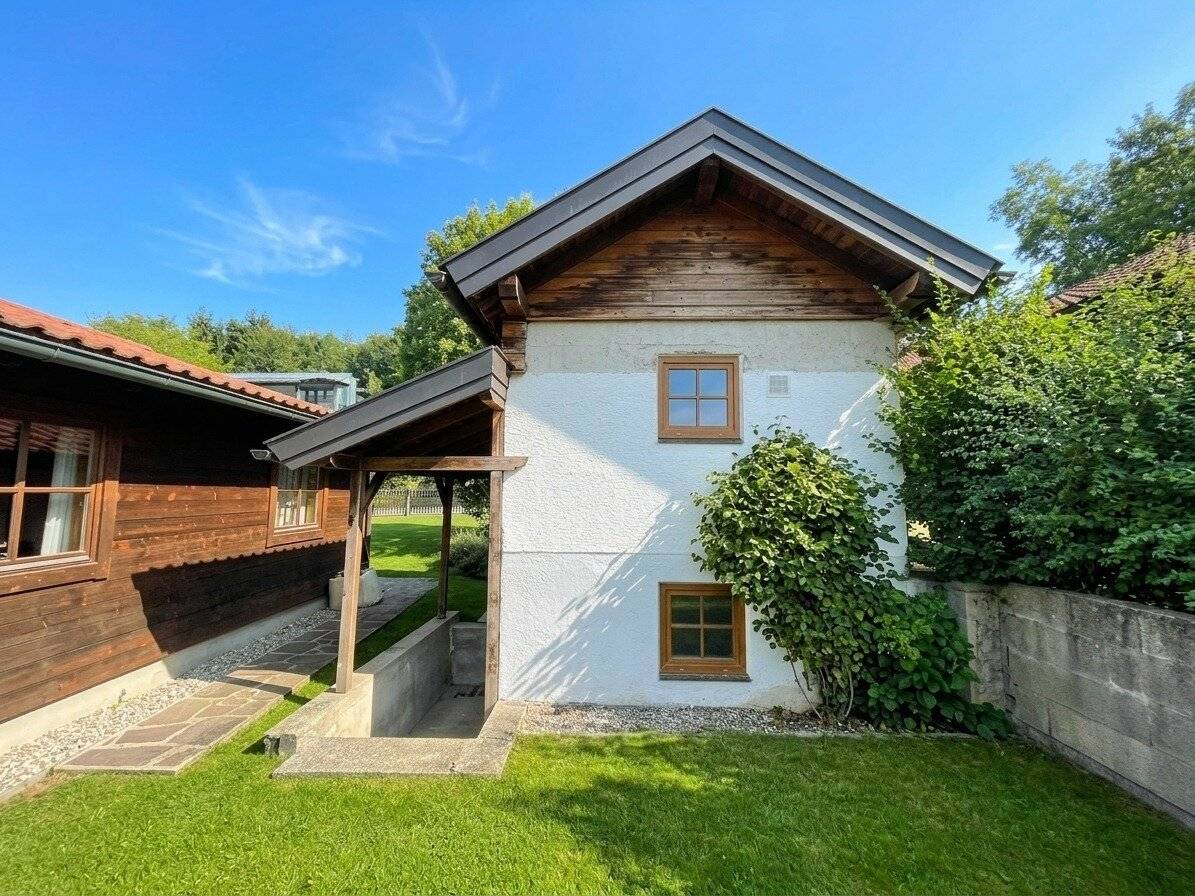 Oberndorf: Ruhiges Baugrundstück mit Charme für Familien