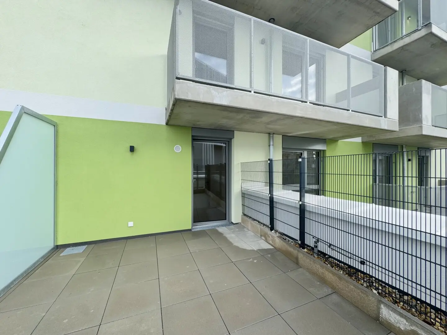 First occupancy with dream terrace - within walking distance to the Alte Donau and the Donauzentrum