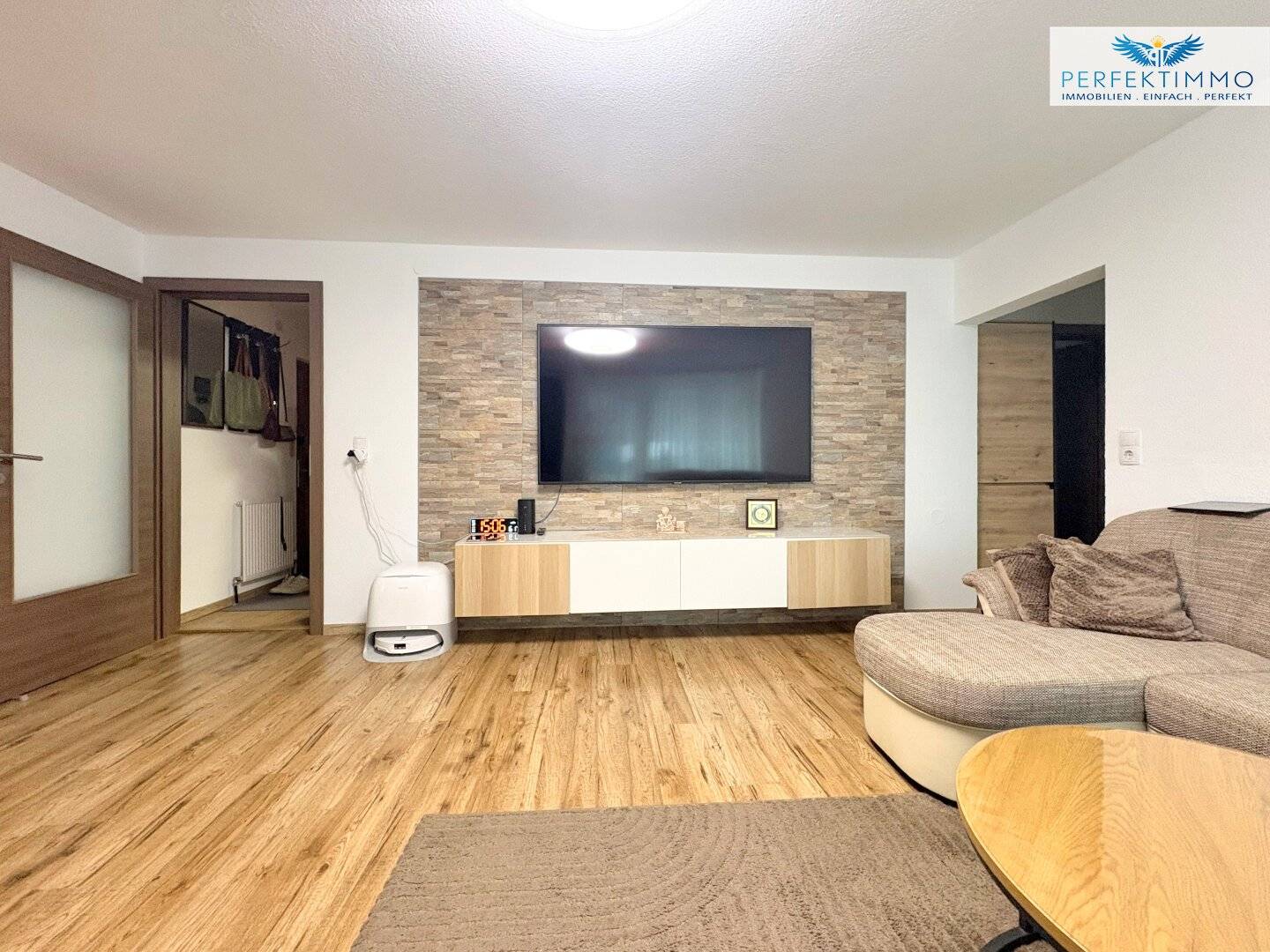Teilmöblierte 4-Zimmer-Wohnung mit Autoabstellplatz