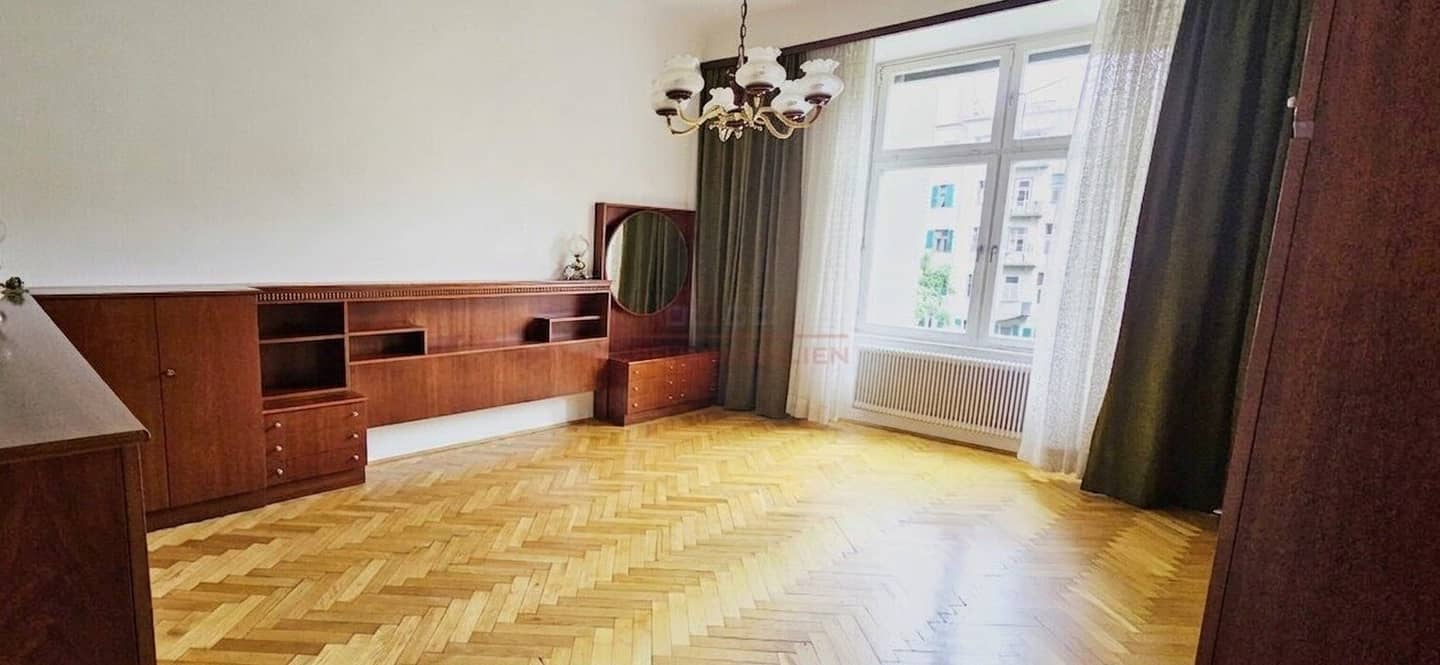 GEIDORF – Nähe KF-Universität – Margareten-Bad: großzügige Altbauwohnung, Gartenmitbenützung