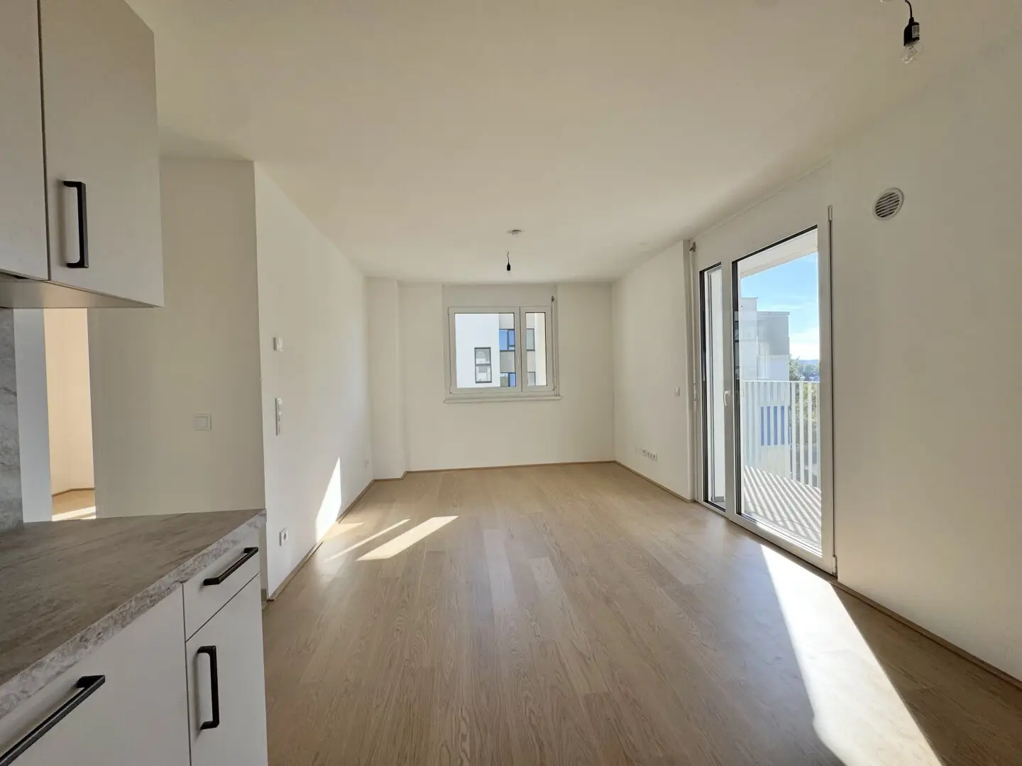 3-room with view of greenery within walking distance to the Alte Donau and the Donauzentrum
