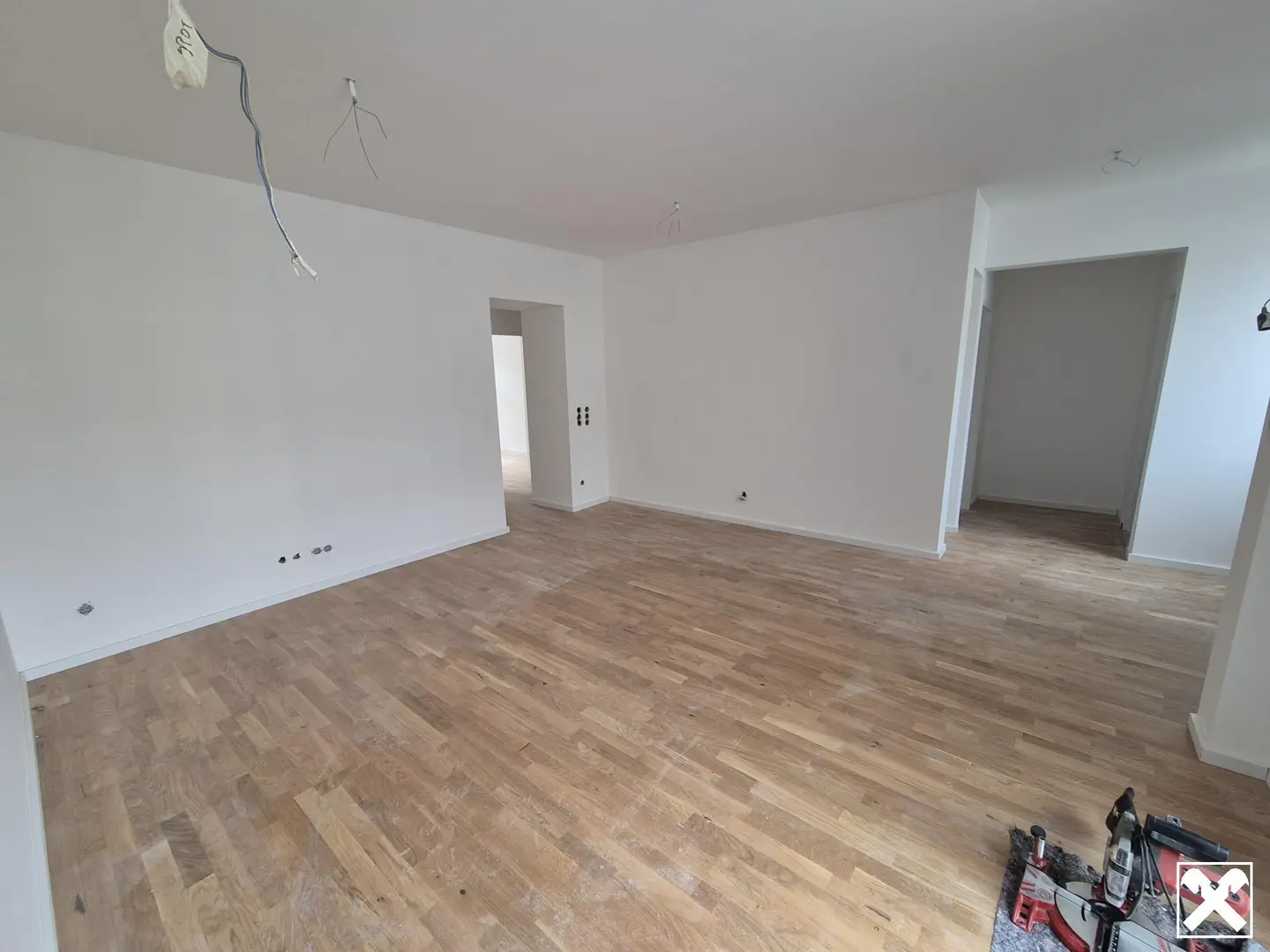 Modernisierte Wohnung mit Balkon nahe Schlosspark
