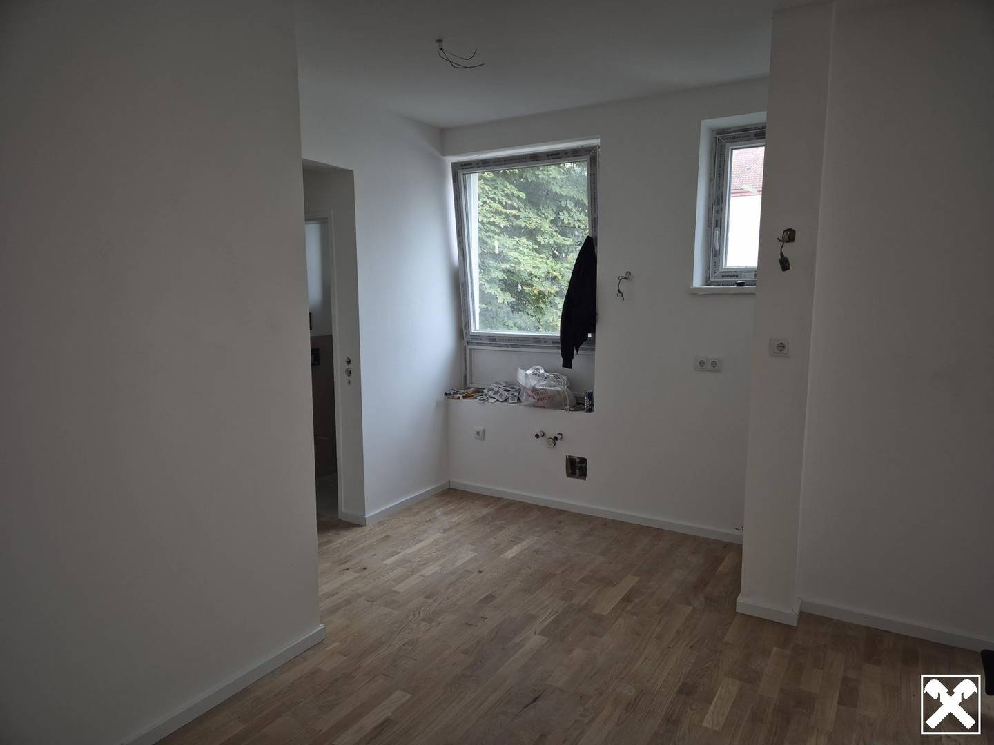 Modernisierte Wohnung mit Balkon nahe Schlosspark