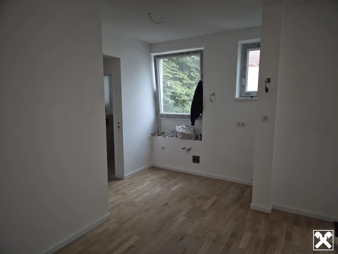 Modernisierte Wohnung mit Balkon nahe Schlosspark